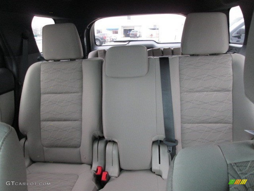 2015 Explorer FWD - Oxford White / Medium Light Stone photo #35