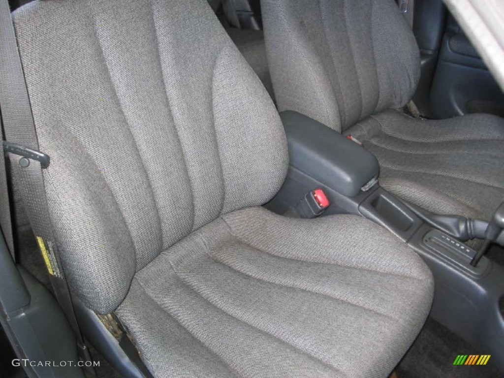 2002 Cavalier Sedan - Black / Graphite photo #6
