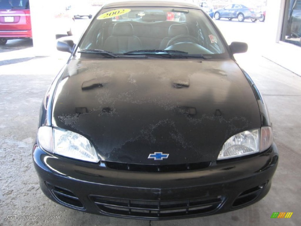 2002 Cavalier Sedan - Black / Graphite photo #13