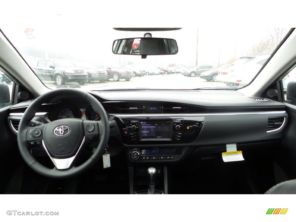 2015 Toyota Corolla S Plus Dashboard Photos