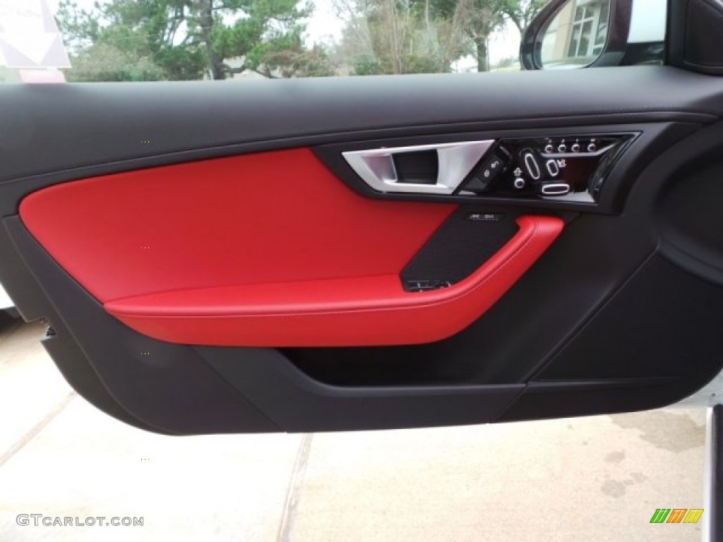 2015 Jaguar F-TYPE V8 S Convertible Jet/Red Duotone Door Panel Photo #102166754