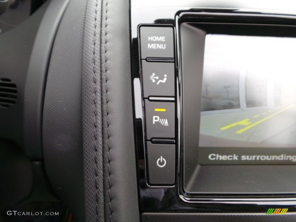 2015 Jaguar F-TYPE V8 S Convertible Controls Photo #102167519