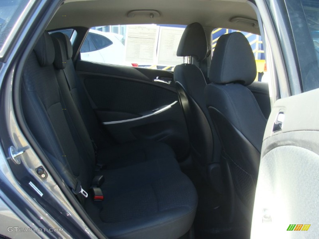 2012 Accent SE 5 Door - Cyclone Gray / Black photo #20