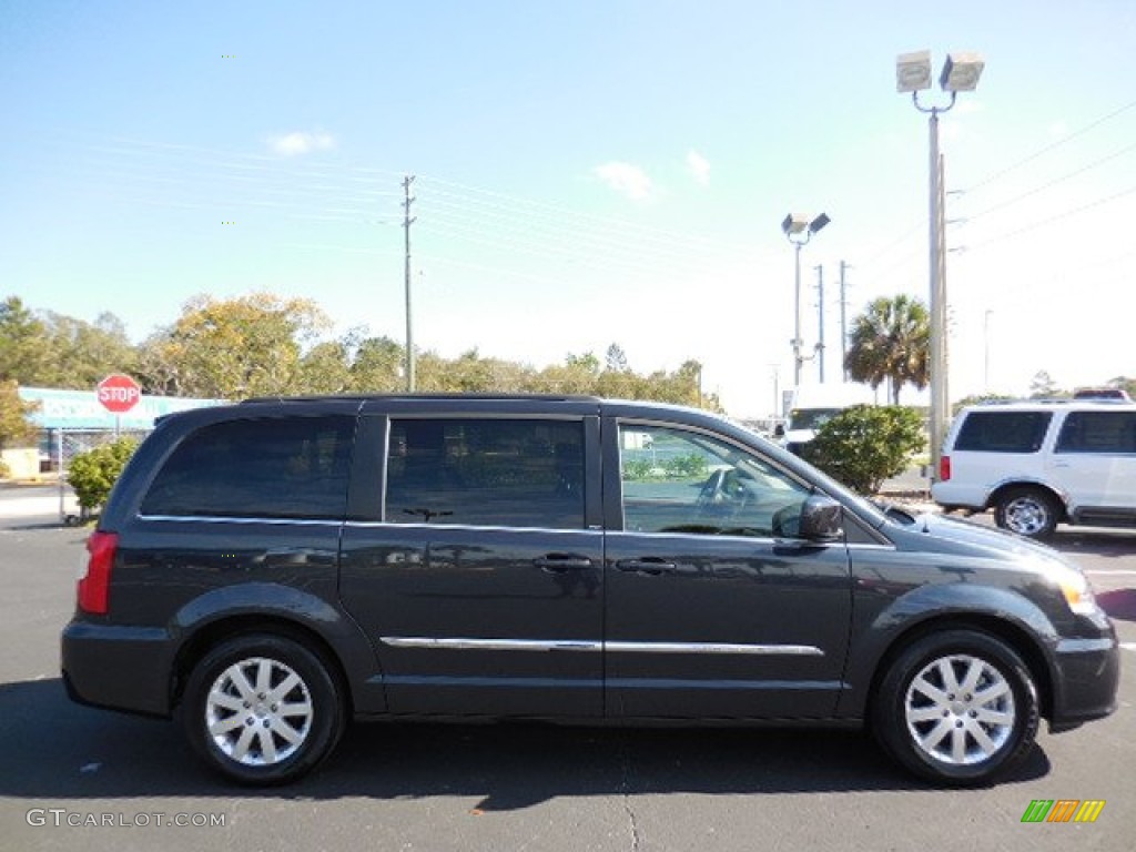 2014 Town & Country Touring - True Blue Pearl / Dark Frost Beige/Medium Frost Beige photo #12