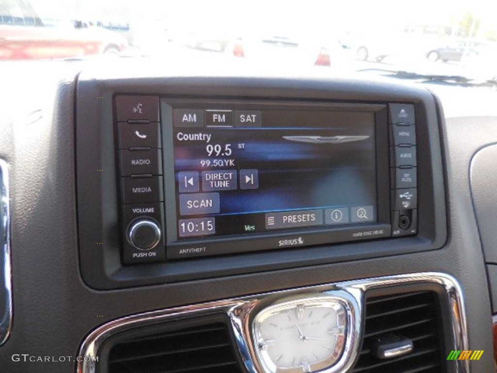 2014 Town & Country Touring - True Blue Pearl / Dark Frost Beige/Medium Frost Beige photo #22