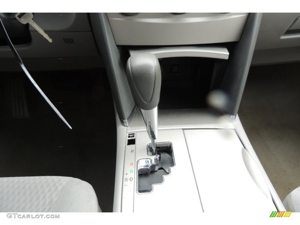 2010 Toyota Camry LE Transmission Photos