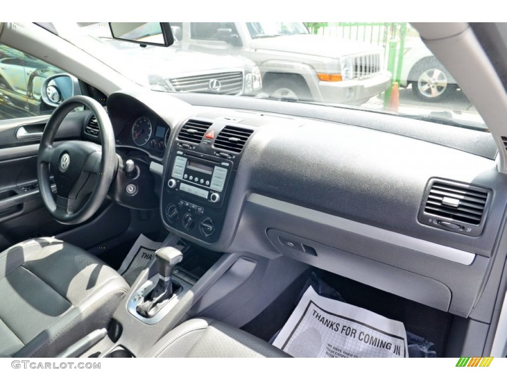 2007 Volkswagen Jetta Wolfsburg Edition Sedan Dashboard Photos