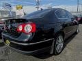 Deep Black - Passat Komfort Sedan Photo No. 4