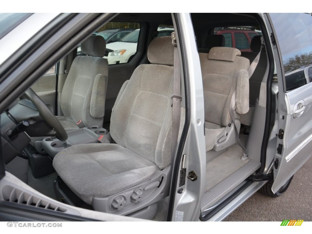 2005 Kia Sedona LX Front Seat Photo #102181643