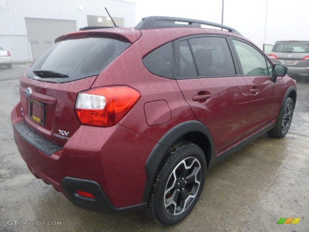 2015 XV Crosstrek 2.0i - Venetian Red Pearl / Black photo #3