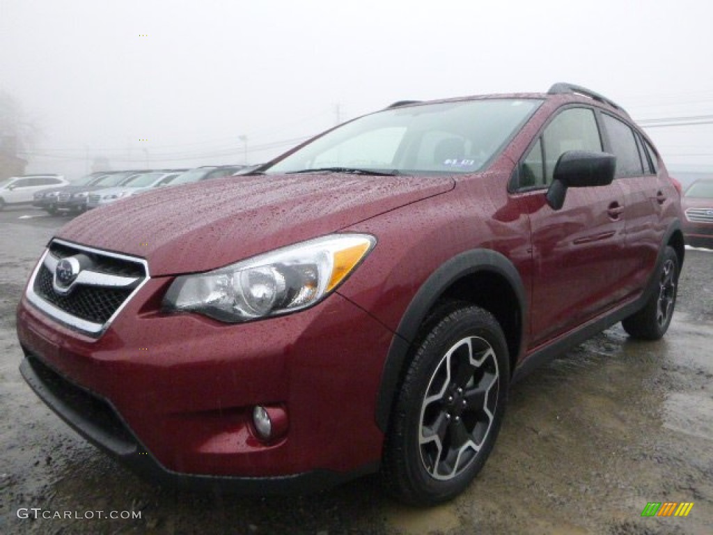 2015 XV Crosstrek 2.0i - Venetian Red Pearl / Black photo #7