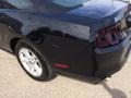 Black - Mustang V6 Coupe Photo No. 26