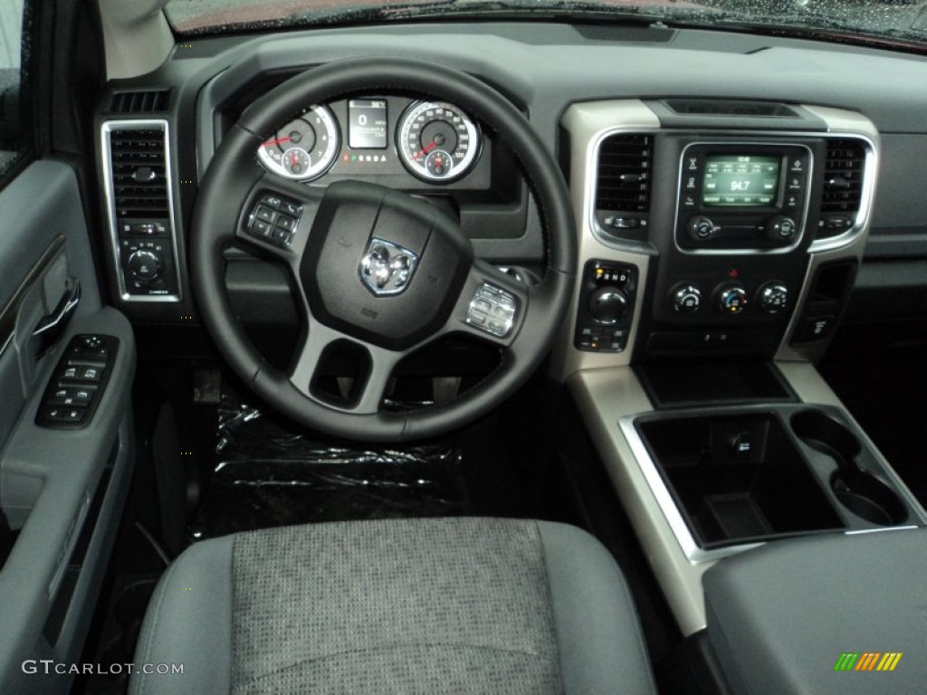Black/Diesel Gray Interior 2015 Ram 1500 Big Horn Crew Cab 4x4 Photo #102201614