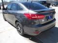 Magnetic Metallic - Focus SE Sedan Photo No. 8