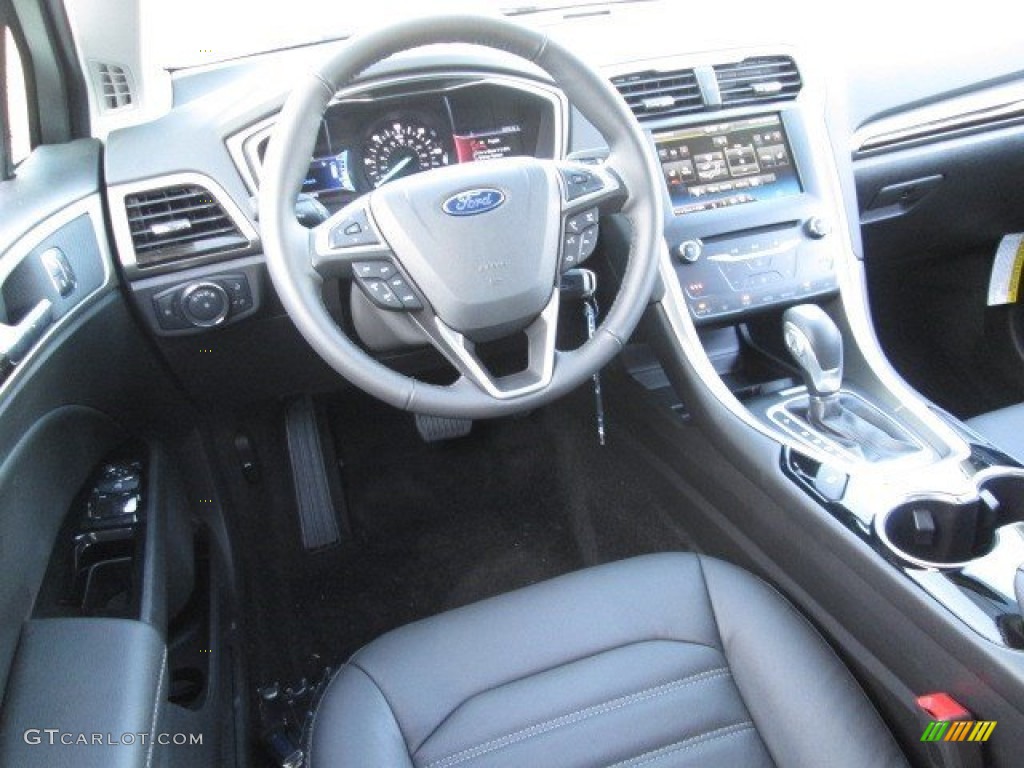 2015 Fusion Hybrid SE - Magnetic Metallic / Charcoal Black photo #15