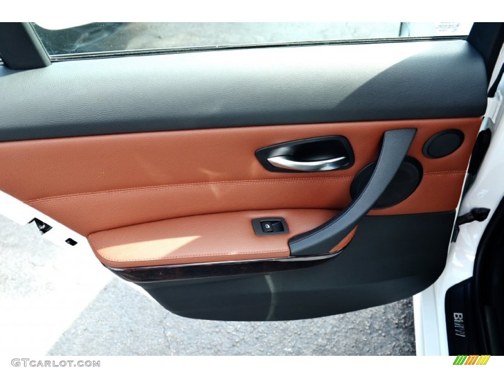 2008 BMW 3 Series 328xi Wagon Door Panel Photos
