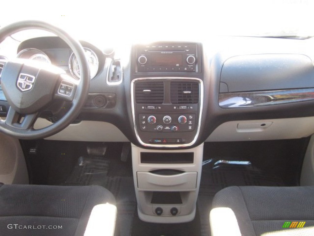 2012 Grand Caravan SE - Bright Silver Metallic / Black/Light Graystone photo #9