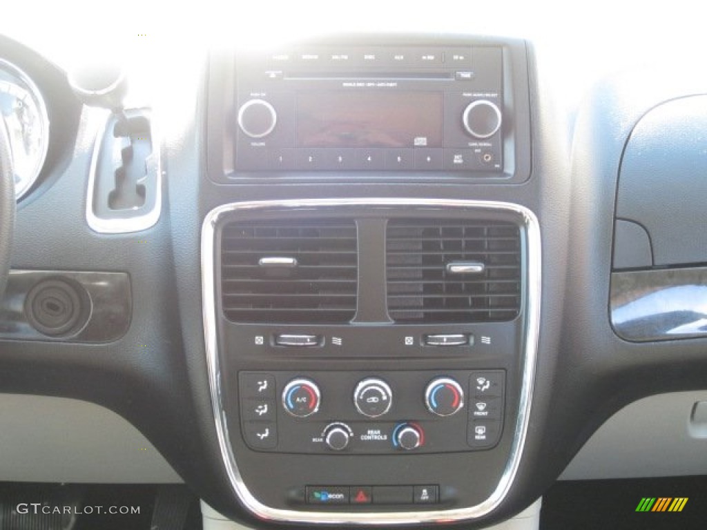 2012 Grand Caravan SE - Bright Silver Metallic / Black/Light Graystone photo #18