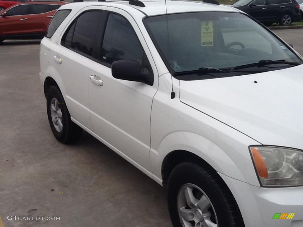 2006 Sorento LX - Clear White / Gray photo #2