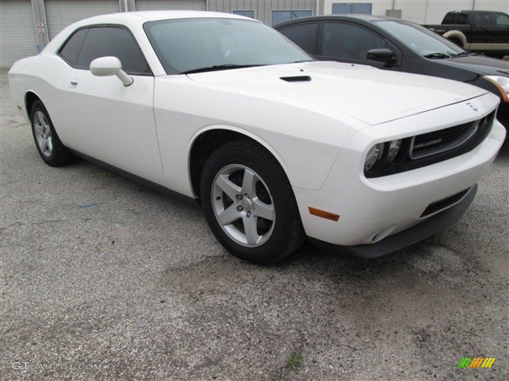 2010 Challenger SE - Stone White / Dark Slate Gray photo #1