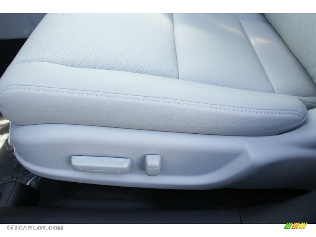 2016 Acura ILX Technology Controls Photo #102229666