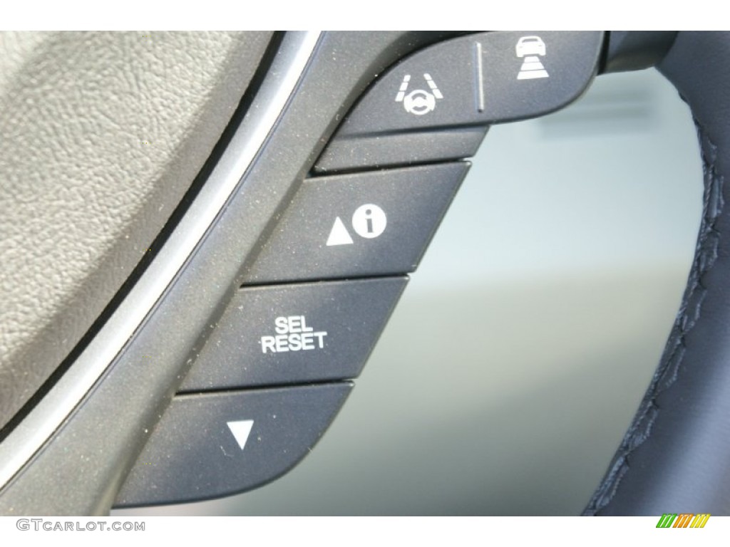 2016 Acura ILX Technology Controls Photo #102229999