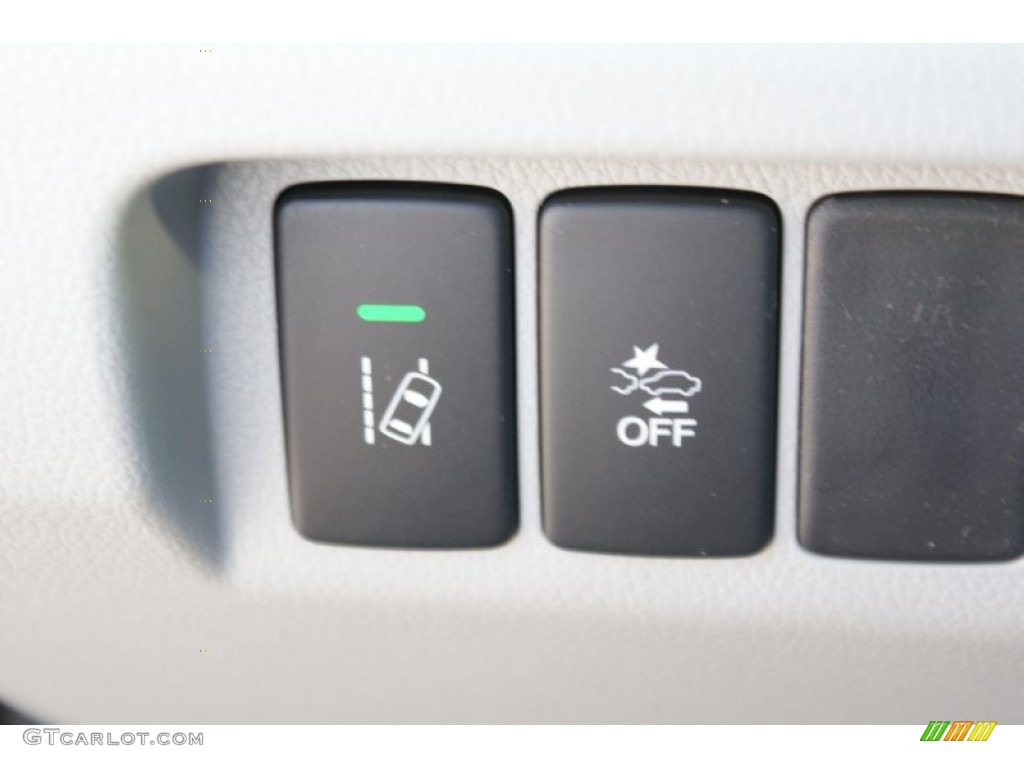 2016 Acura ILX Technology Controls Photo #102230065