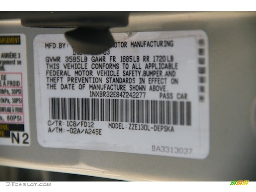 2004 Corolla S - Lunar Mist Silver Metallic / Black photo #29