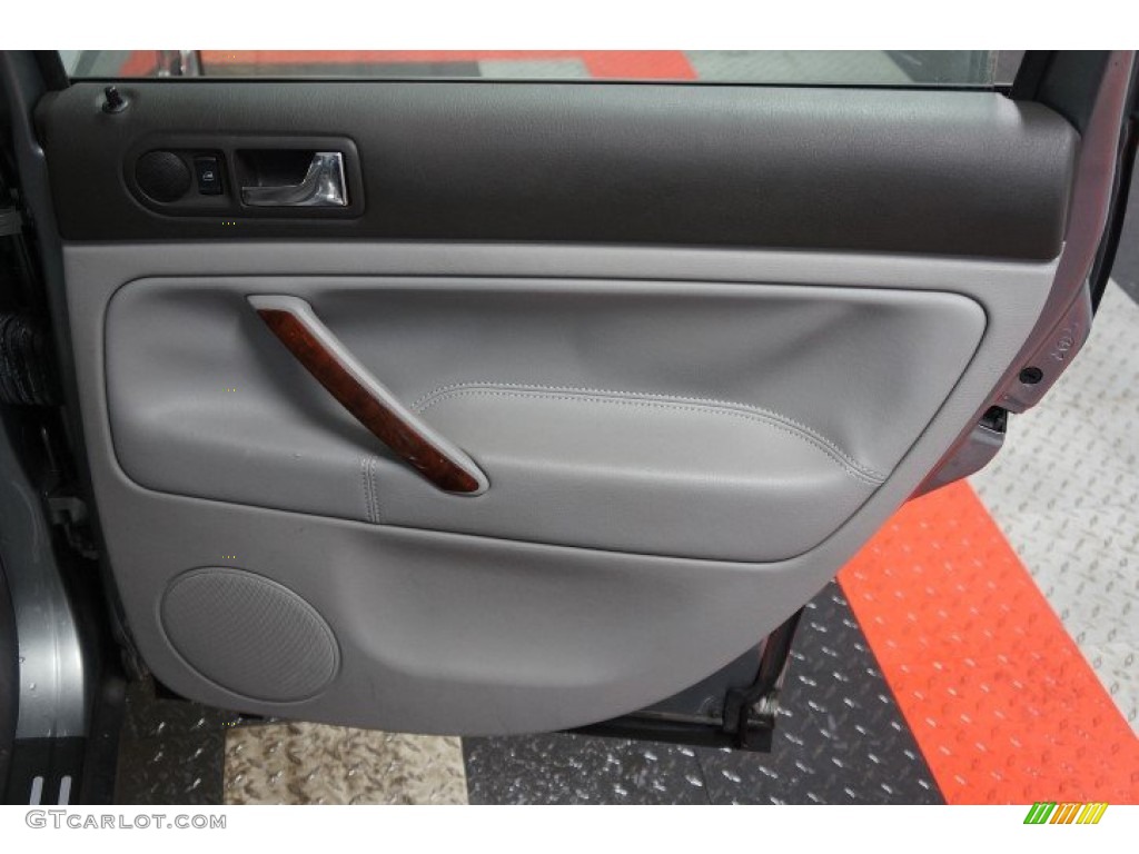 2003 Passat GLX Wagon - Silverstone Grey Metallic / Grey photo #16