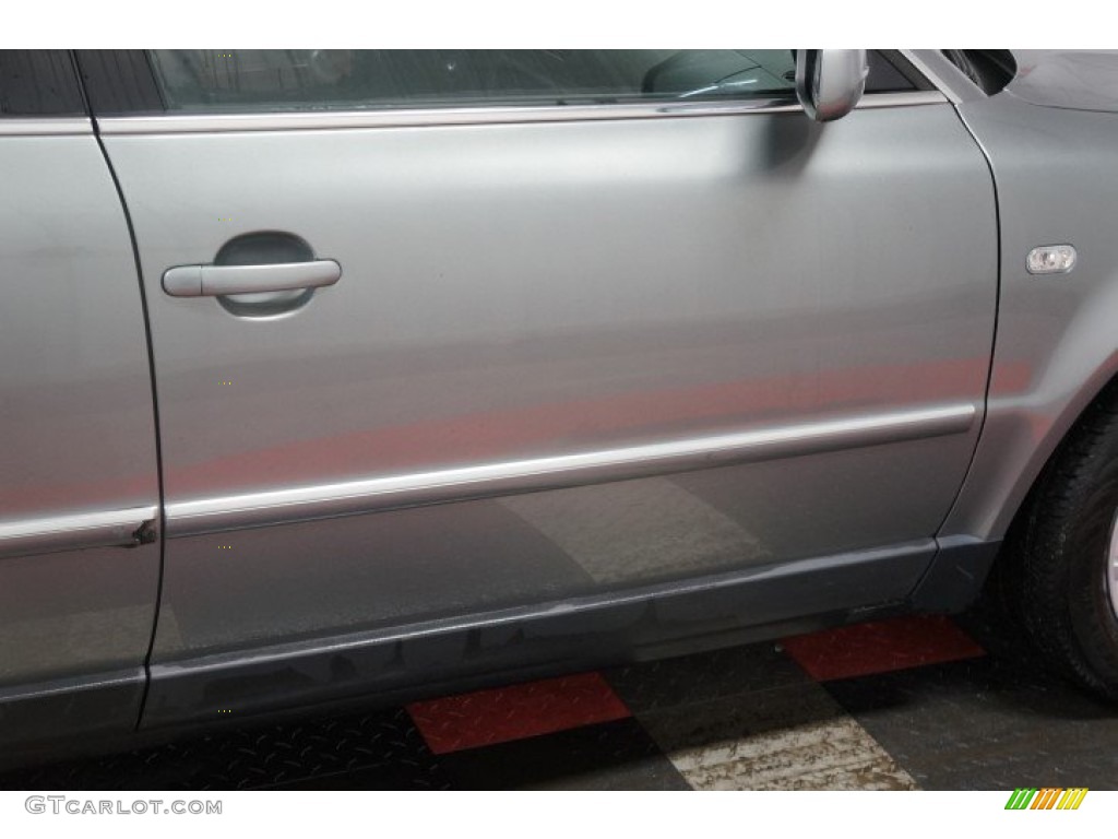 2003 Passat GLX Wagon - Silverstone Grey Metallic / Grey photo #48
