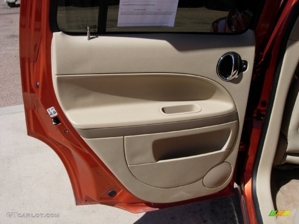 2007 HHR LT - Sunburst Orange II Metallic / Cashmere Beige photo #13