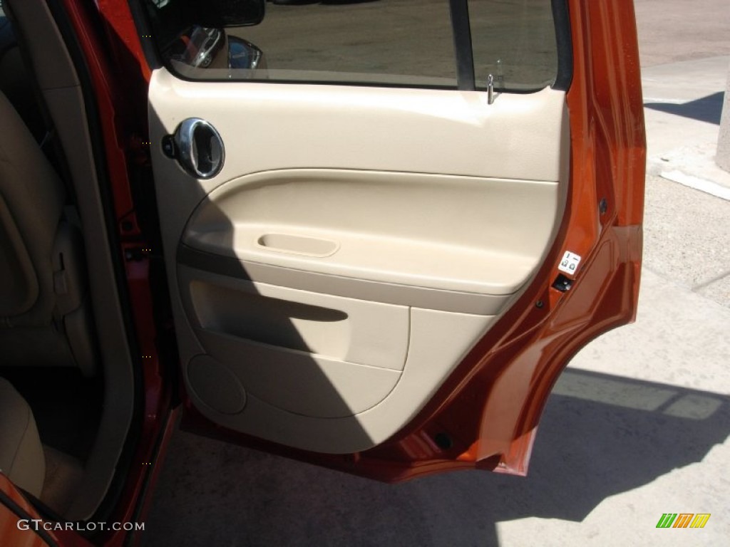 2007 HHR LT - Sunburst Orange II Metallic / Cashmere Beige photo #17
