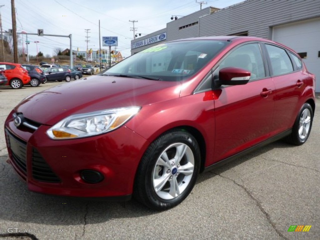 2014 Focus SE Hatchback - Ruby Red / Medium Light Stone photo #5