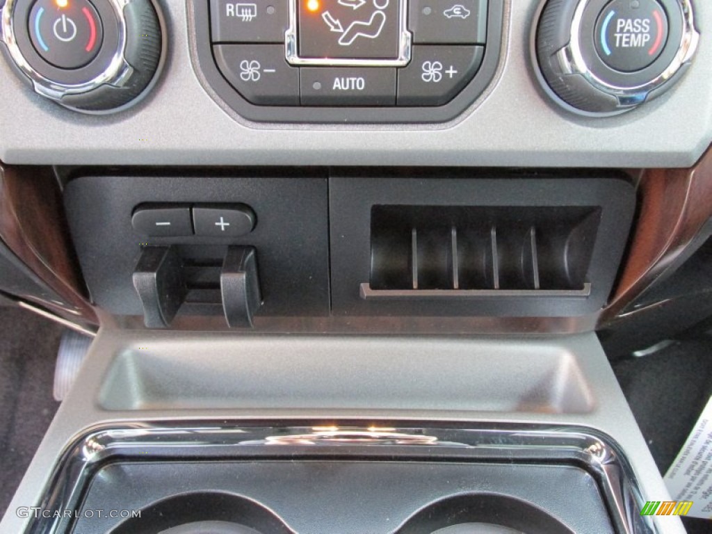 2015 Ford F250 Super Duty Lariat Crew Cab 4x4 Controls Photo #102247467