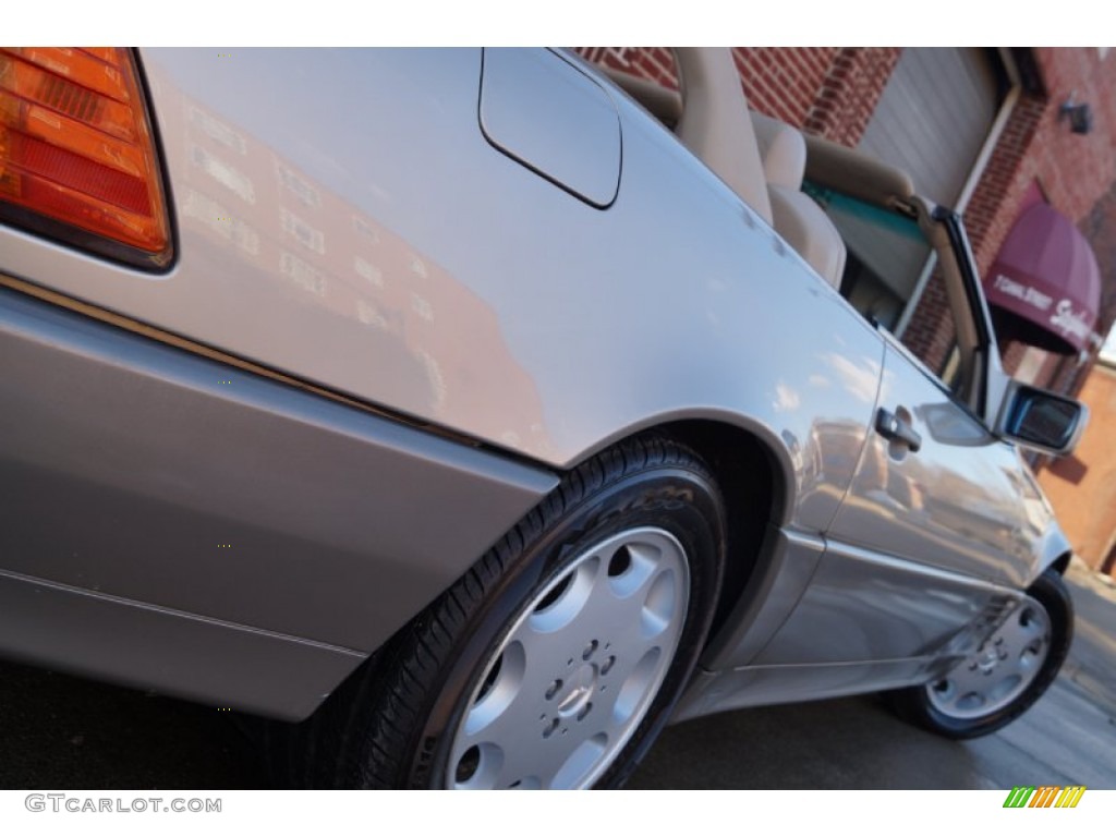 1995 SL 500 Roadster - Smoke Silver Metallic / Parchment Beige photo #15