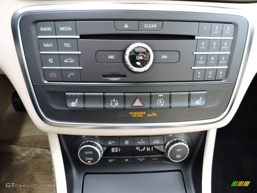 2015 Mercedes-Benz CLA 250 4Matic Controls Photo #102249069