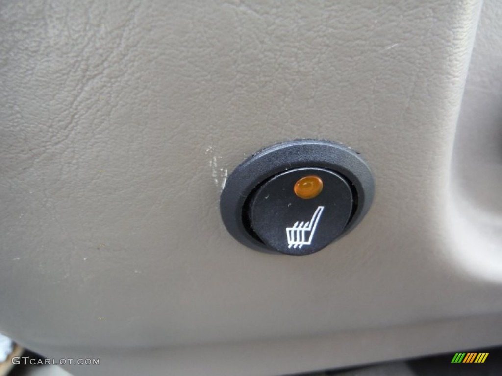 2004 Avalon XLS - Silver Spruce Metallic / Taupe photo #14