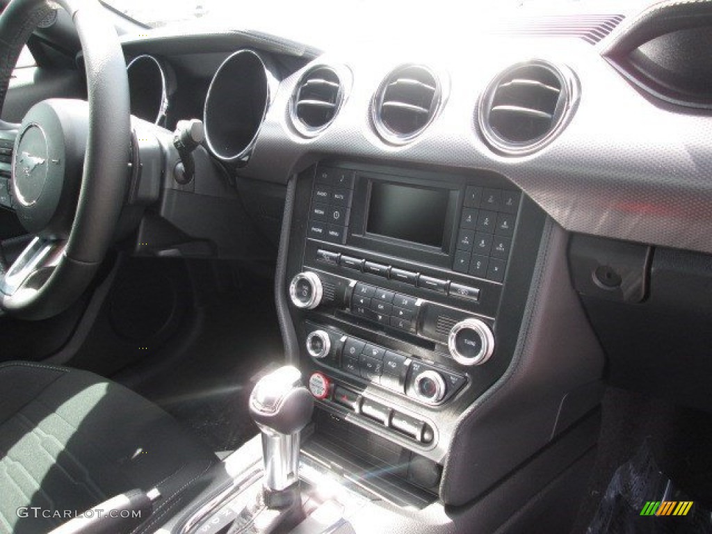 2015 Mustang EcoBoost Coupe - Oxford White / Ebony photo #9