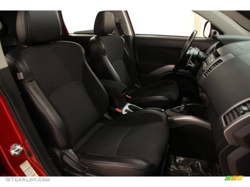 2008 Mitsubishi Outlander SE 4WD Front Seat Photo #102251661