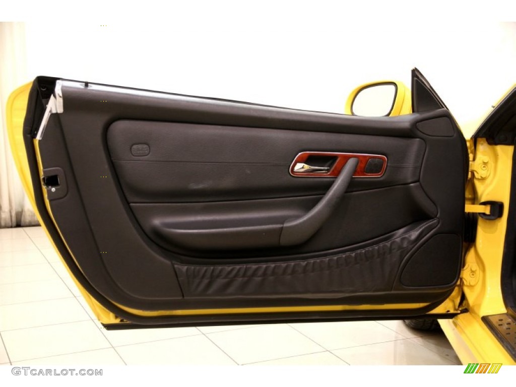 2001 Mercedes-Benz SLK 320 Roadster Charcoal Black Door Panel Photo #102253212