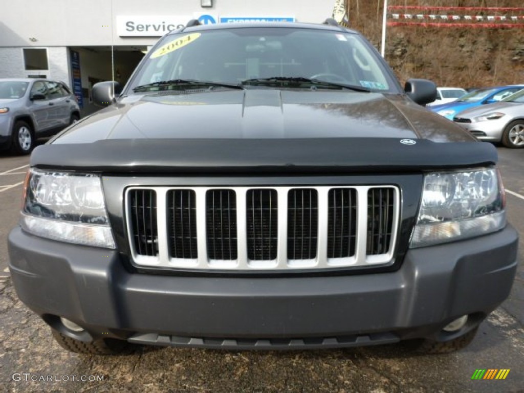 2004 Grand Cherokee Laredo 4x4 - Brillant Black Crystal Pearl / Dark Slate Gray photo #9