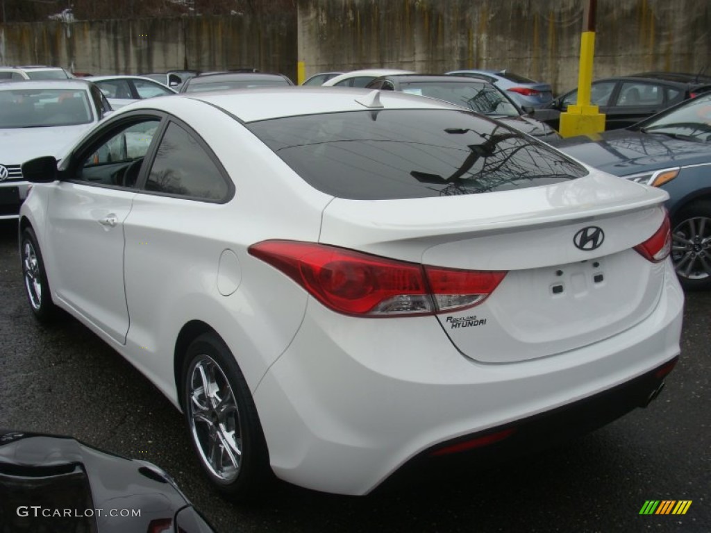 2013 Elantra Coupe SE - Monaco White / Black photo #5