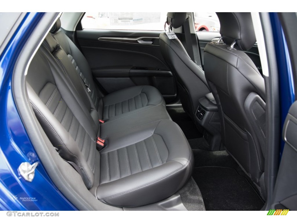 2015 Ford Fusion SE Rear Seat Photos