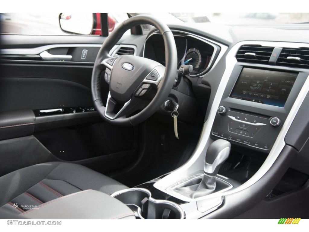 2015 Fusion SE - Ruby Red Metallic / Charcoal Black photo #5