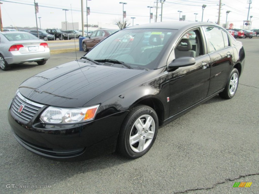 2007 ION 2 Sedan - Black Onyx / Gray photo #2