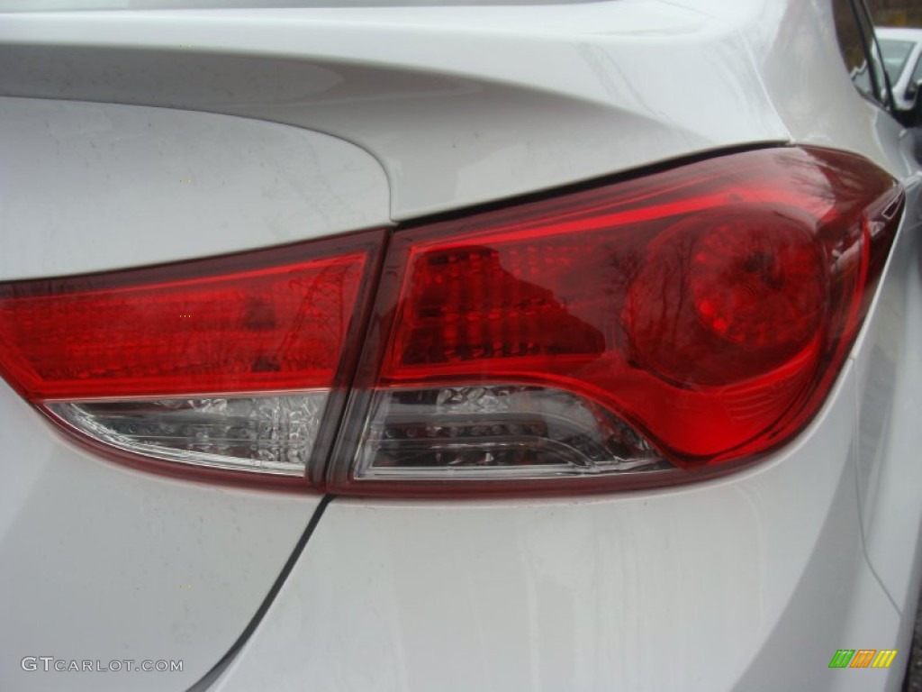 2013 Elantra Coupe SE - Monaco White / Black photo #23