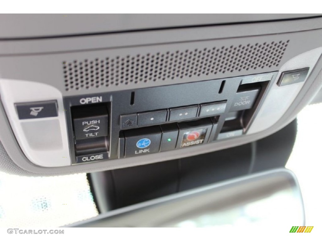 2015 Acura TLX 3.5 Advance SH-AWD Controls Photos