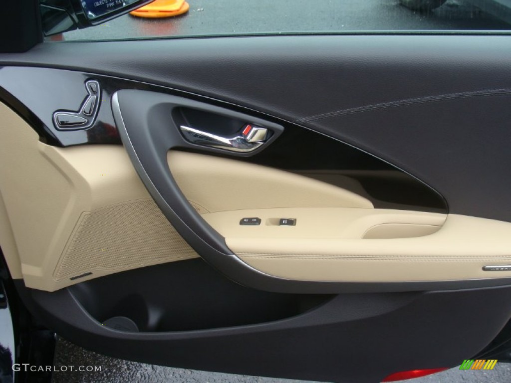 2013 Azera  - Black Onyx Pearl / Camel photo #24