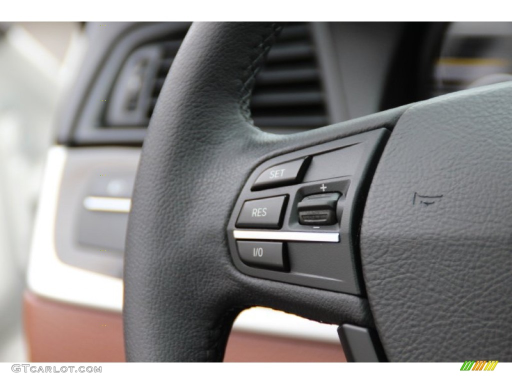 2013 BMW 5 Series 528i xDrive Sedan Controls Photo #102259710