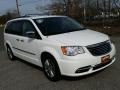 Stone White - Town & Country Touring - L Photo No. 3